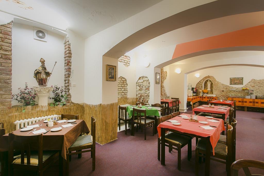 Hotel U Sladku Prague Extérieur photo